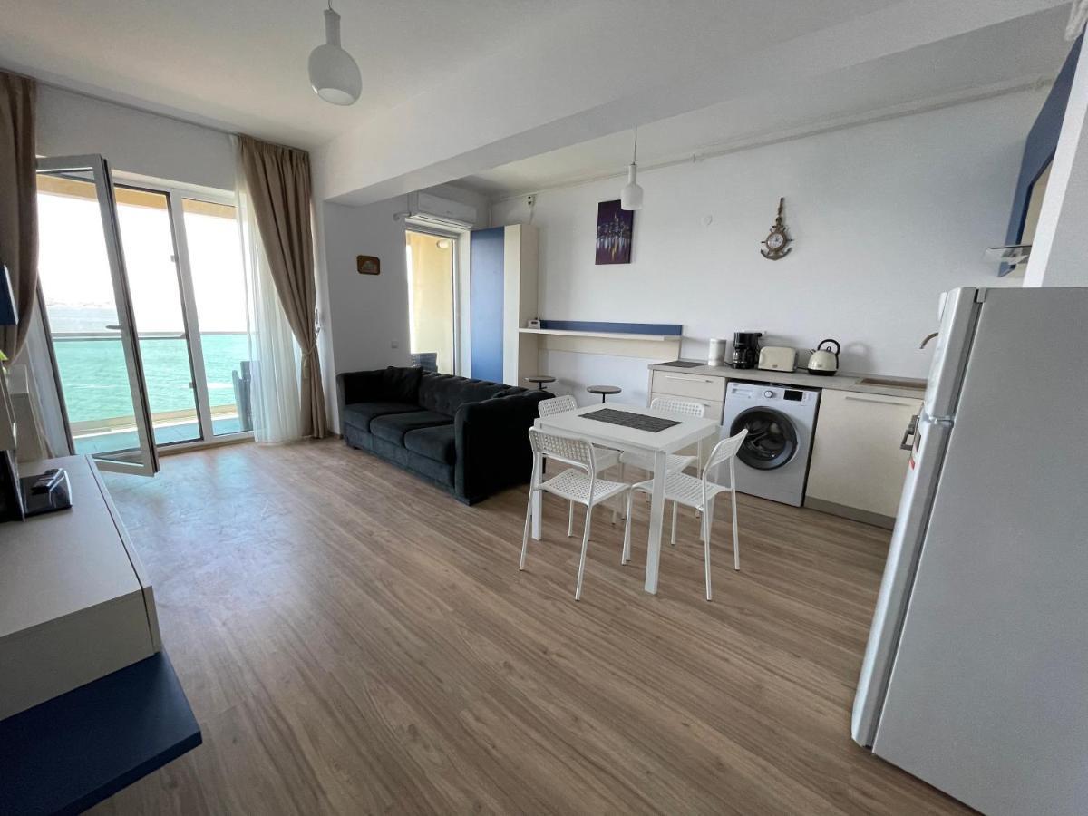 Blue Apartament By Moonlight Apartment *